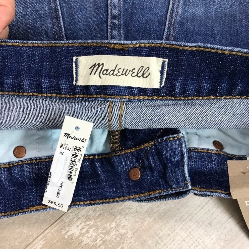 MADEWELL High-Rise Denim Shorts in Glenoaks Wash - Picture 7 of 9